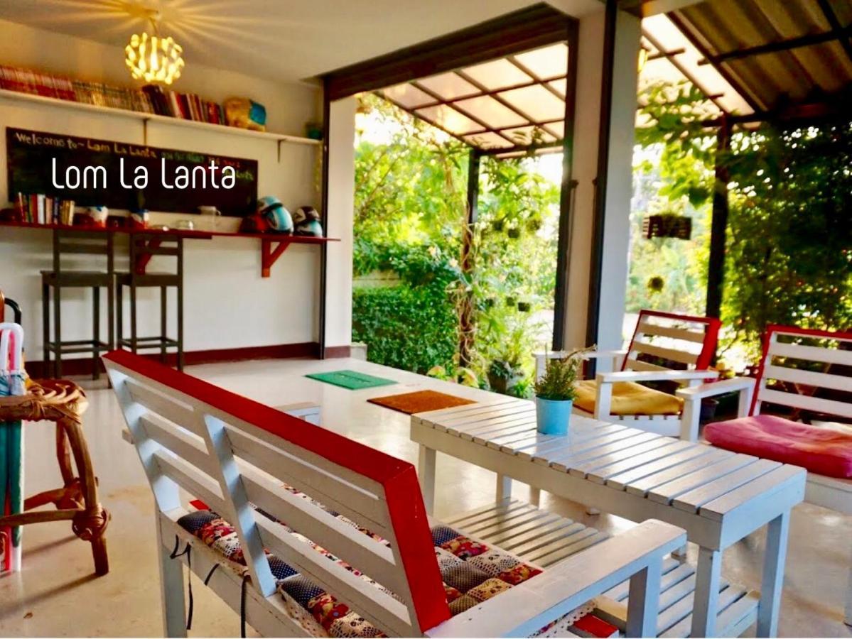Hotel Lom La Lanta à Ko Lanta Extérieur photo