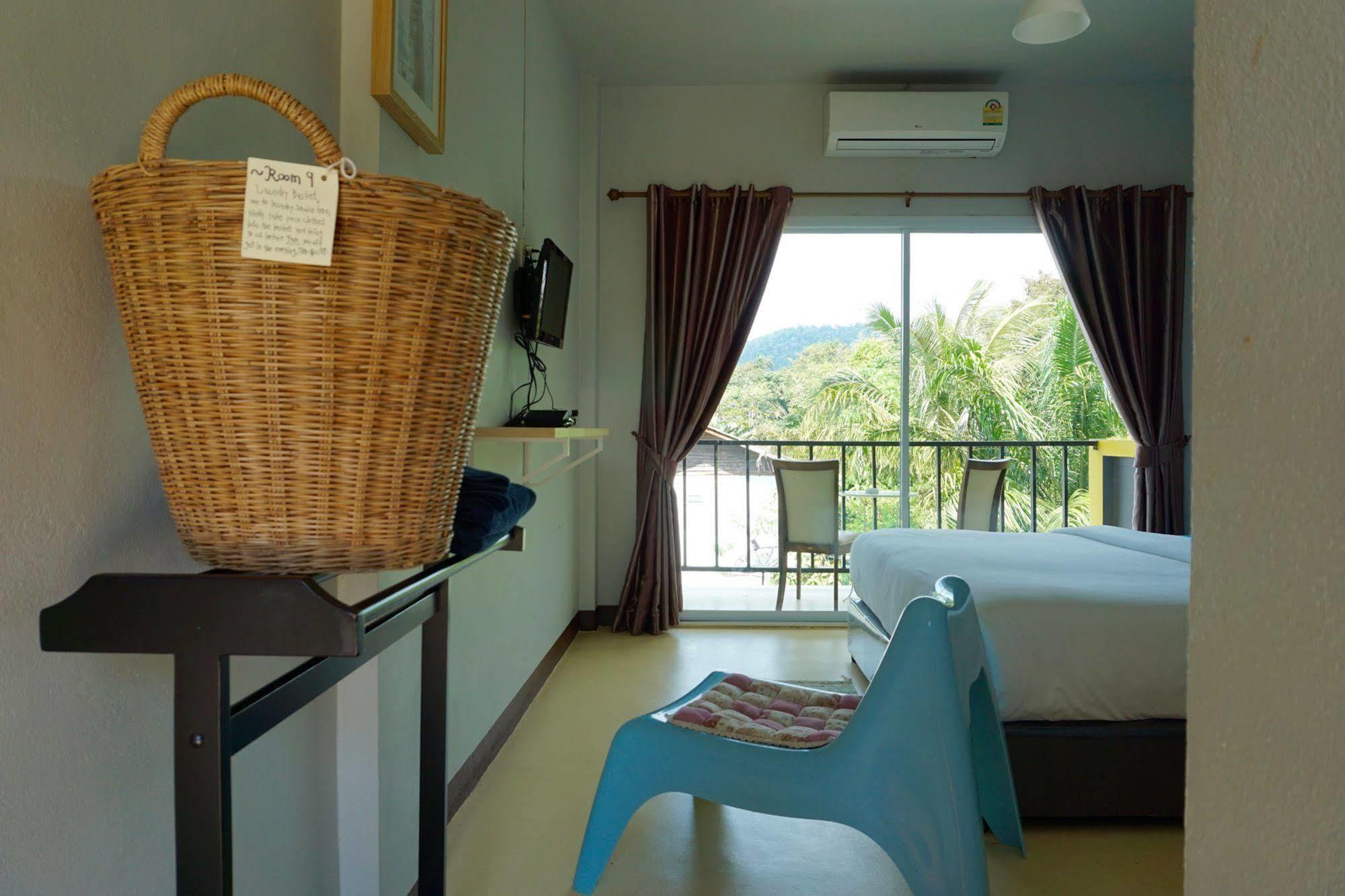 Hotel Lom La Lanta à Ko Lanta Extérieur photo