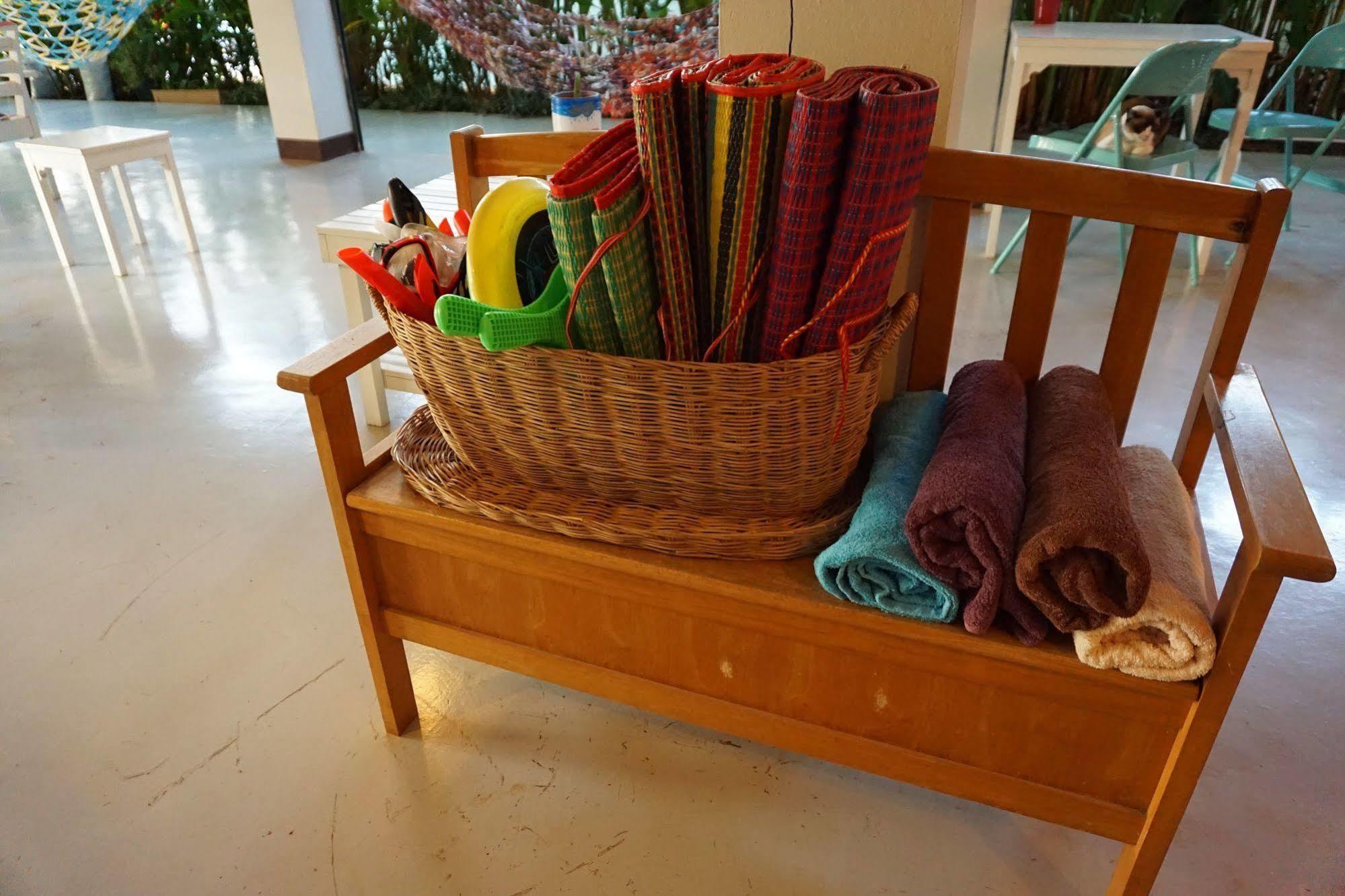 Hotel Lom La Lanta à Ko Lanta Extérieur photo
