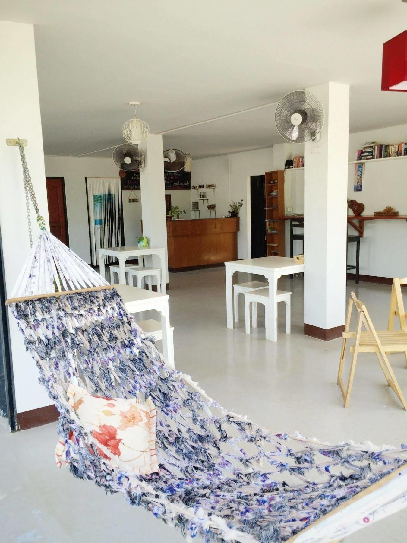 Hotel Lom La Lanta à Ko Lanta Extérieur photo