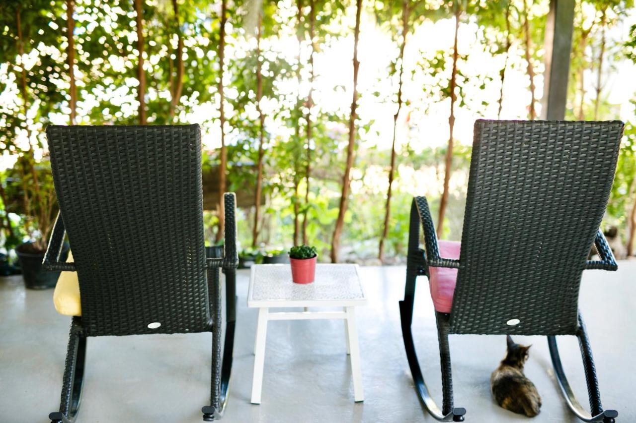 Hotel Lom La Lanta à Ko Lanta Extérieur photo
