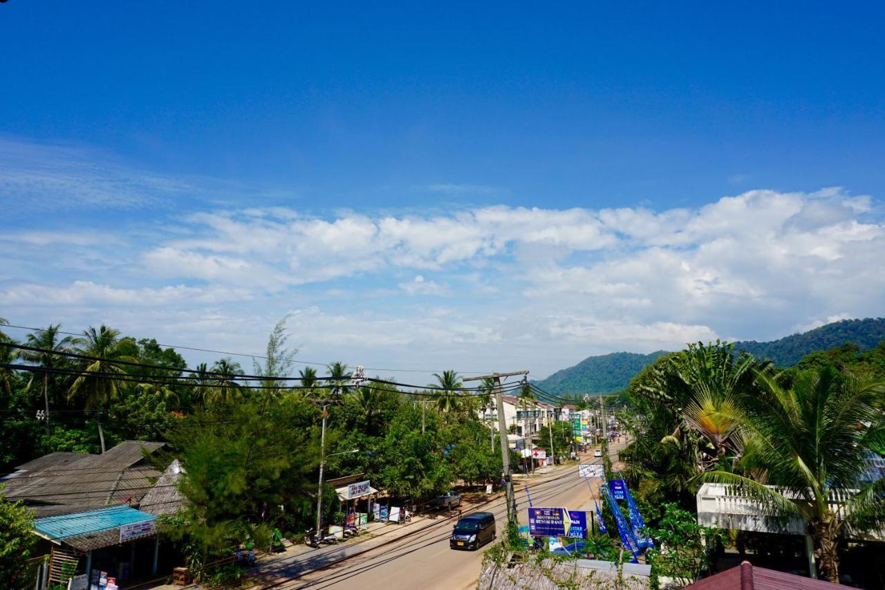 Hotel Lom La Lanta à Ko Lanta Extérieur photo